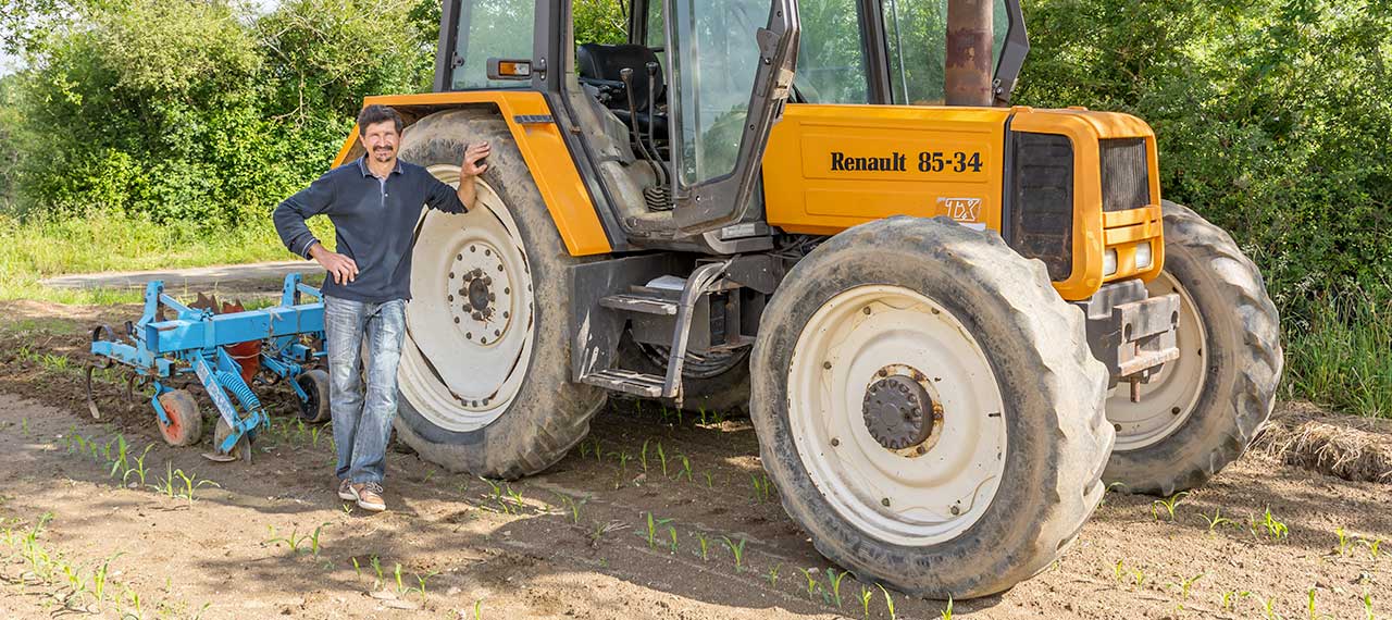 Stéphane Merlet, éleveur de bovins allaitants et de céréales meunières à Maulévrier (49) - Bio Ribou Verdon Stéphane Merlet, éleveur de bovins allaitants et de céréales meunières à Maulévrier (49) - Bio Ribou Verdon